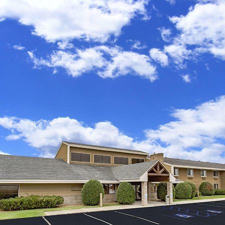 Americinn By Wyndham Dickinson Esterno foto