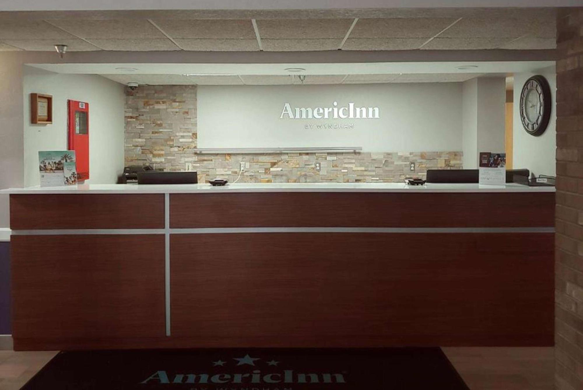 Americinn By Wyndham Dickinson Esterno foto